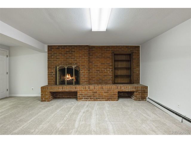 11954 W Applewood Knolls Dr, Lakewood, CO 80215