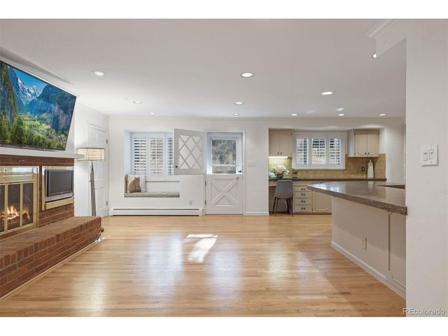 11954 W Applewood Knolls Dr, Lakewood, CO 80215