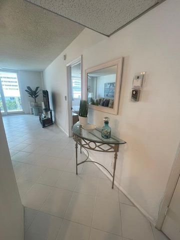 336 N Birch Road 6d, Fort Lauderdale, FL 33304