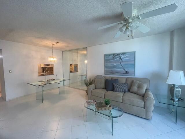 336 N Birch Road 6d, Fort Lauderdale, FL 33304