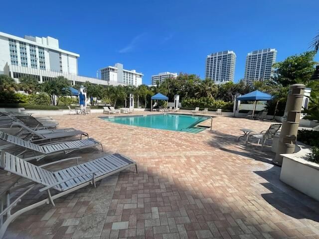 336 N Birch Road 6d, Fort Lauderdale, FL 33304