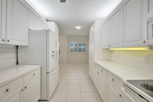 7739 Southampton Terr 415, Tamarac, FL 33321
