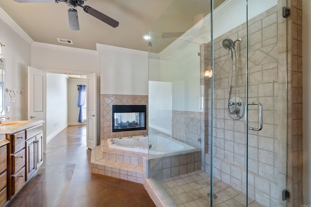 5215 Bay Town Drive, Conway, AR 72034