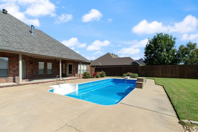 5215 Bay Town Drive, Conway, AR 72034
