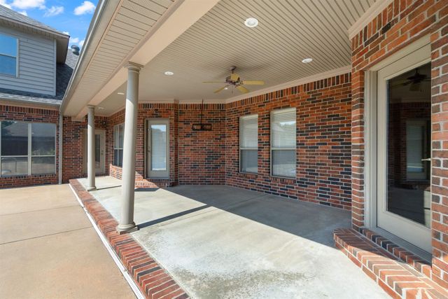 5215 Bay Town Drive, Conway, AR 72034