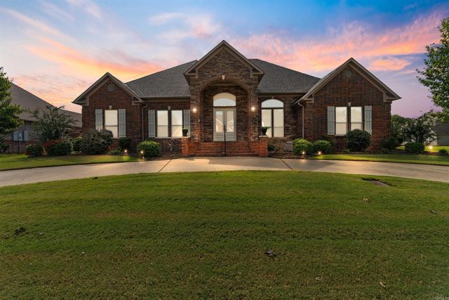 5215 Bay Town Drive, Conway, AR 72034