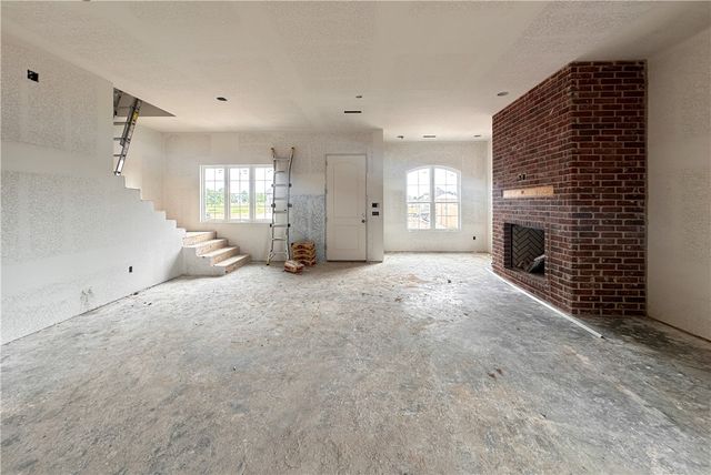 6492 Align Avenue, Springdale, AR 72762