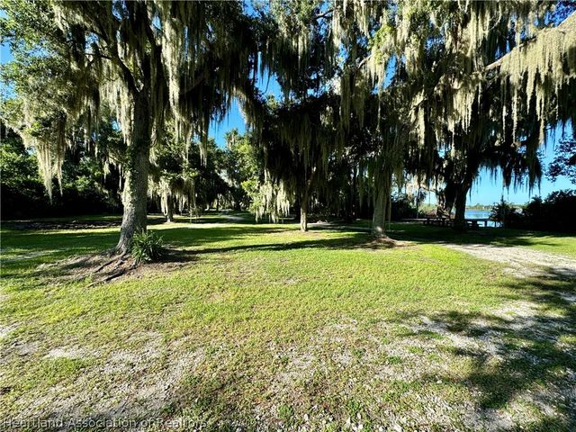 4011 Camp Shore Drive, Sebring, FL 33875