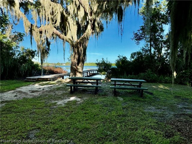 4011 Camp Shore Drive, Sebring, FL 33875