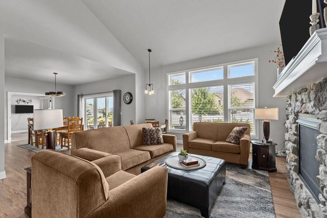3635 GOLDEN HILL COURT, Appleton, WI 54913