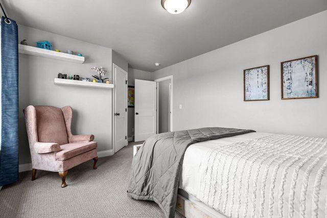 3635 GOLDEN HILL COURT, Appleton, WI 54913