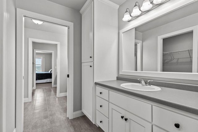3635 GOLDEN HILL COURT, Appleton, WI 54913