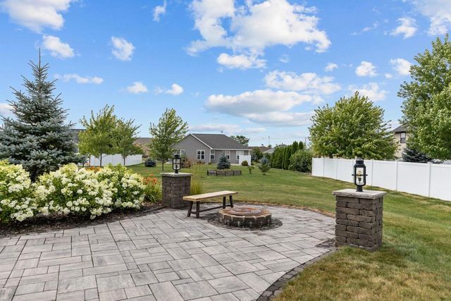 3635 GOLDEN HILL COURT, Appleton, WI 54913