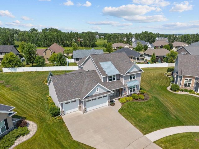 3635 GOLDEN HILL COURT, Appleton, WI 54913