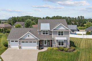 3635 GOLDEN HILL COURT, Appleton, WI 54913