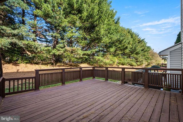 301 ESSEX CT, Lansdale, PA 19446