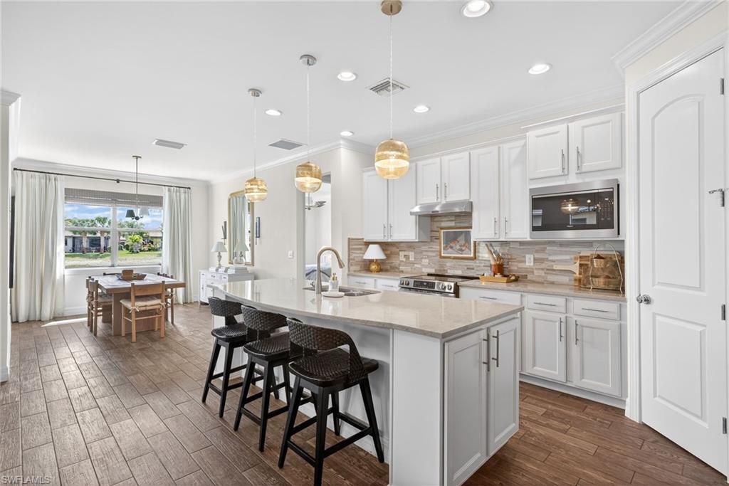 10825 Dennington RD, FORT MYERS, FL 33913 — photo 2