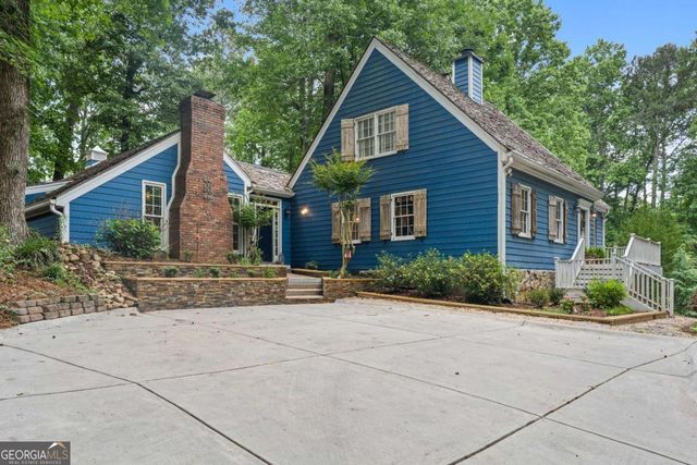 2872 Mcpherson Road NE, Roswell, GA 30075