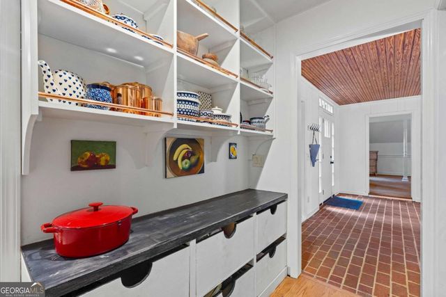 2872 Mcpherson Road NE, Roswell, GA 30075