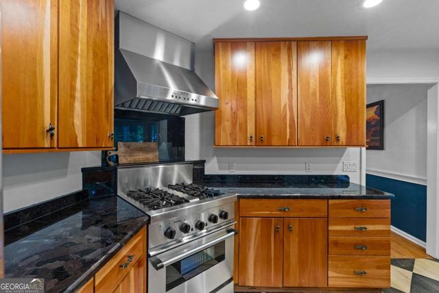2872 Mcpherson Road NE, Roswell, GA 30075
