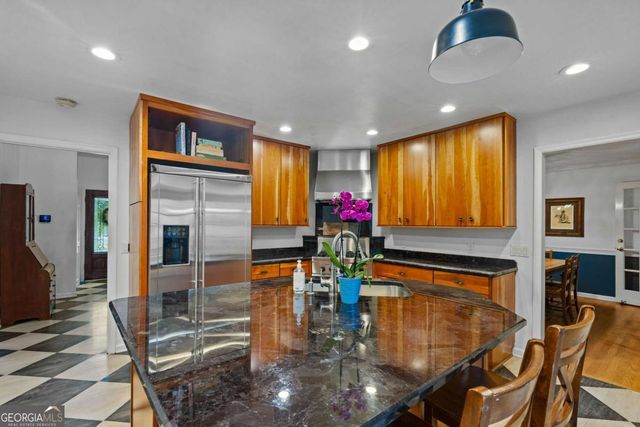 2872 Mcpherson Road NE, Roswell, GA 30075