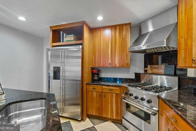 2872 Mcpherson Road NE, Roswell, GA 30075