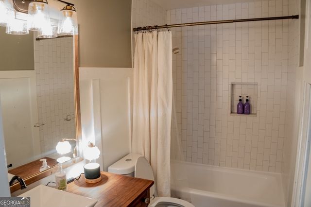 2872 Mcpherson Road NE, Roswell, GA 30075