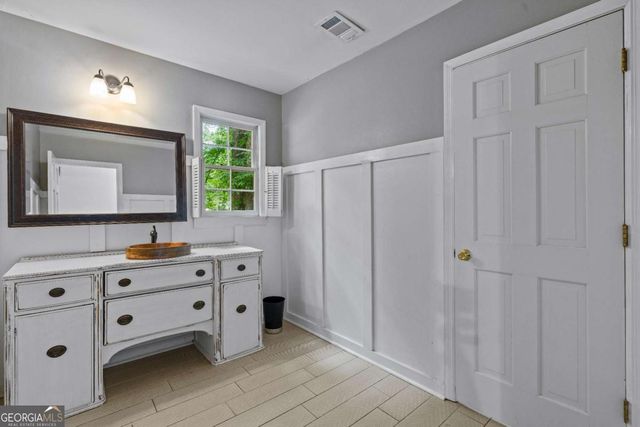 2872 Mcpherson Road NE, Roswell, GA 30075