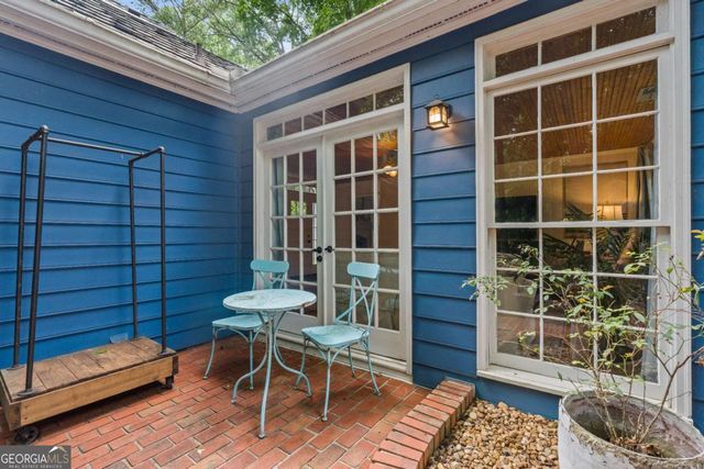 2872 Mcpherson Road NE, Roswell, GA 30075