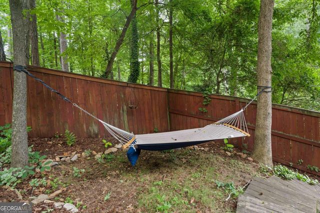 2872 Mcpherson Road NE, Roswell, GA 30075