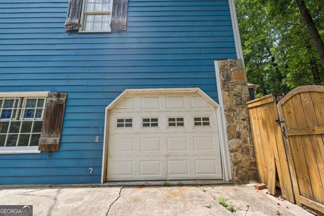 2872 Mcpherson Road NE, Roswell, GA 30075