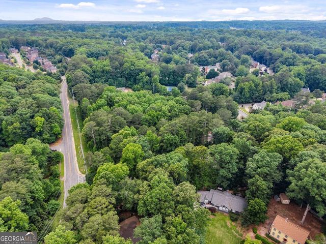 2872 Mcpherson Road NE, Roswell, GA 30075