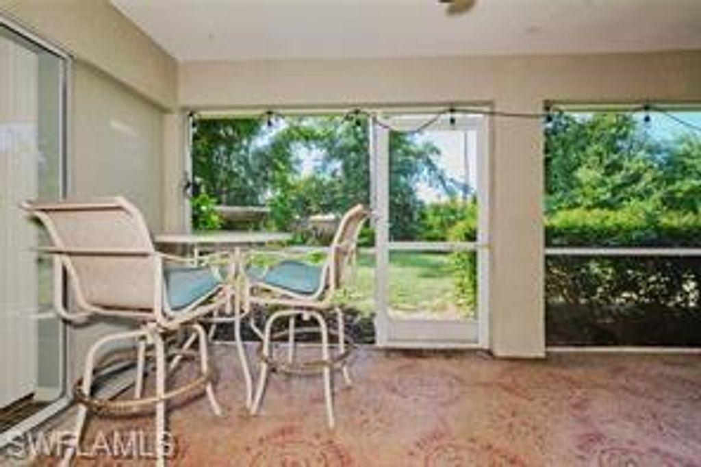 Image 22 of property listing at 140 SE 8th ST, Cape Coral, FL 33990