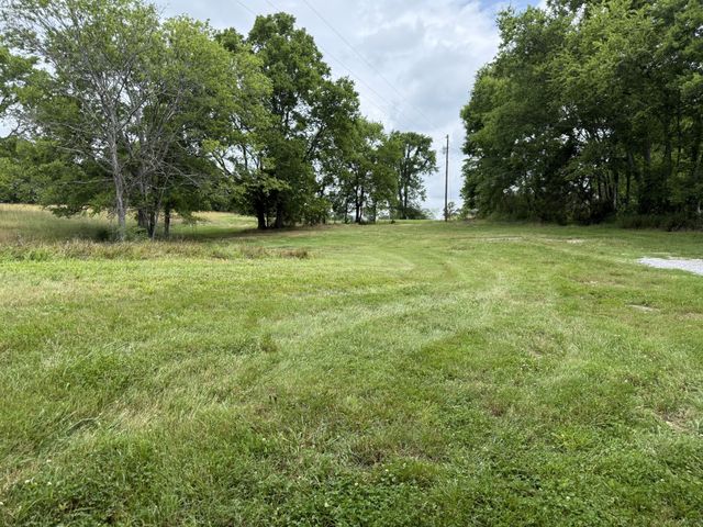 2 Old Highway 25, Hartsville, TN 37074