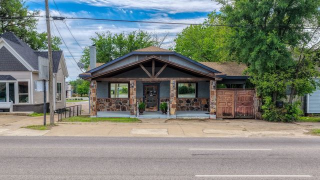 900 E Hubbard Street, Mineral Wells, TX 76067