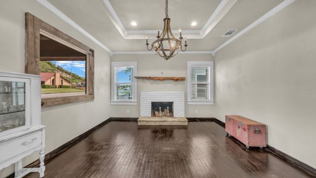 900 E Hubbard Street, Mineral Wells, TX 76067