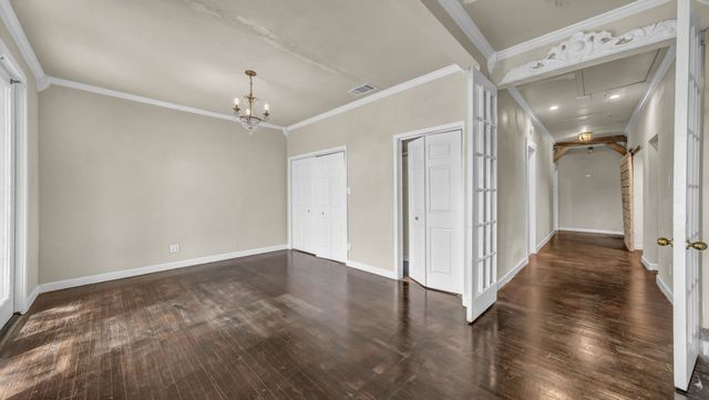 900 E Hubbard Street, Mineral Wells, TX 76067