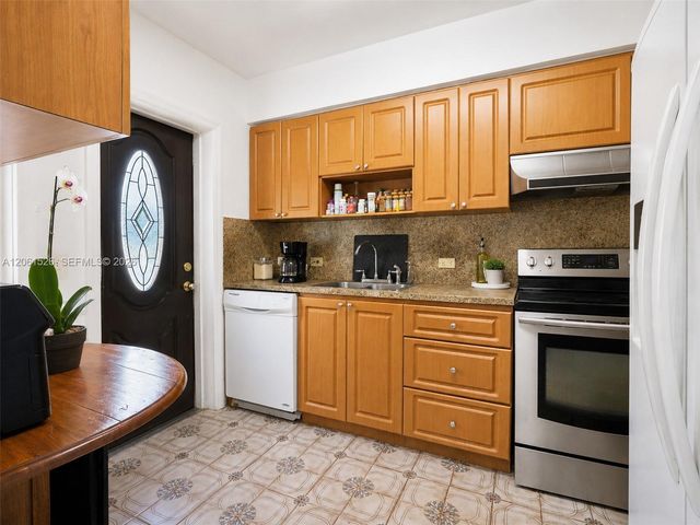 2550 SW 10 Street, Miami, FL 33135
