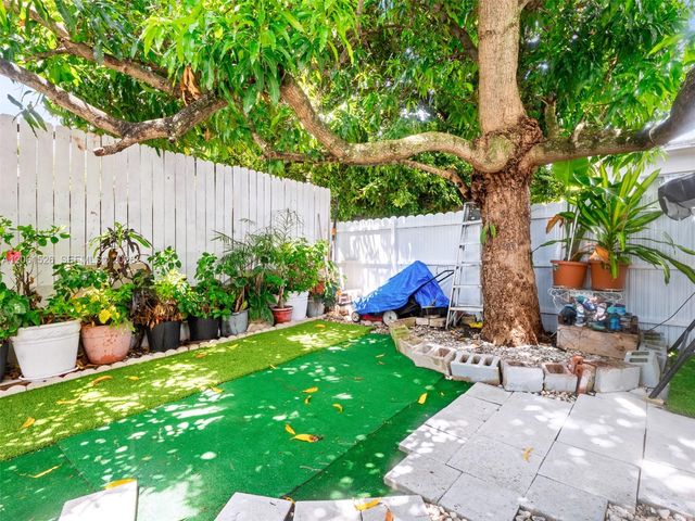 2550 SW 10 Street, Miami, FL 33135