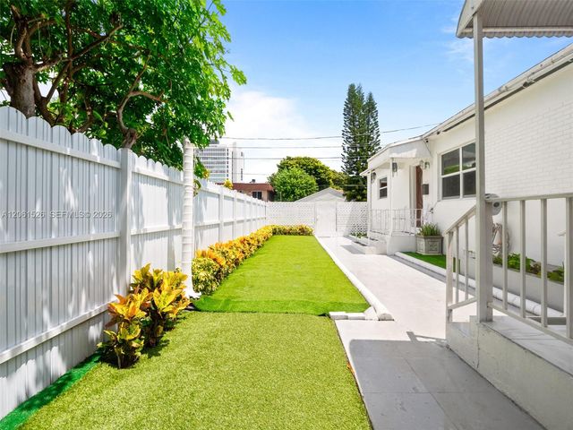 2550 SW 10 Street, Miami, FL 33135