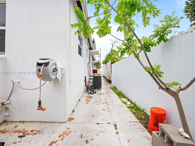 2550 SW 10 Street, Miami, FL 33135