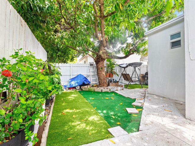 2550 SW 10 Street, Miami, FL 33135