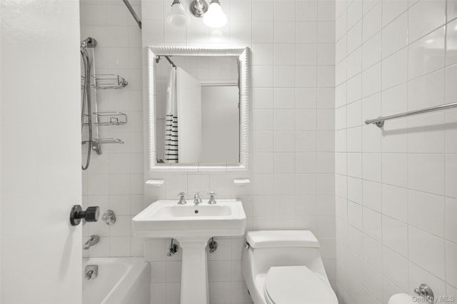 177 E Hartsdale Avenue 3H, Hartsdale, NY 10530