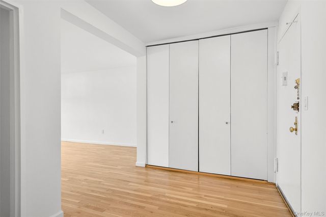 177 E Hartsdale Avenue 3H, Hartsdale, NY 10530