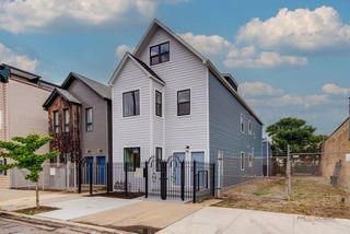1746 N California Avenue 1, Chicago, IL 60647