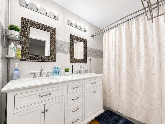 1440 Creekbank Drive, Lewisville, TX 75067