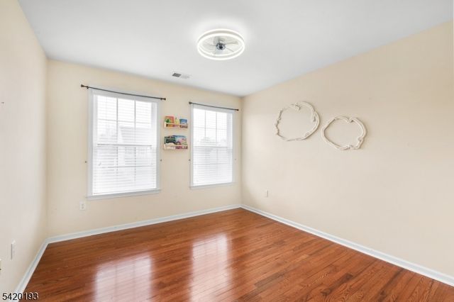 24 Crestview Dr, Clinton Twp., NJ 08809