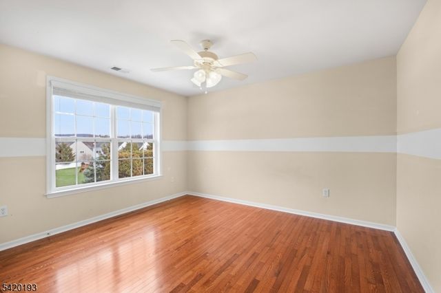 24 Crestview Dr, Clinton Twp., NJ 08809