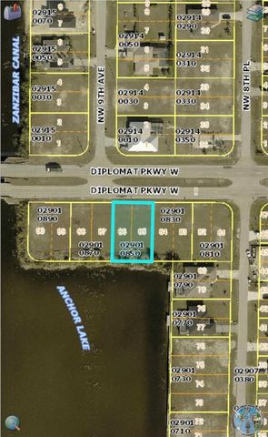 822 DIPLOMAT PARKWAY W, Cape Coral, FL 33993