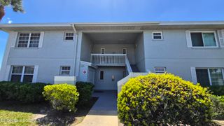 921 Sonesta Avenue NE 202, Palm Bay, FL 32905